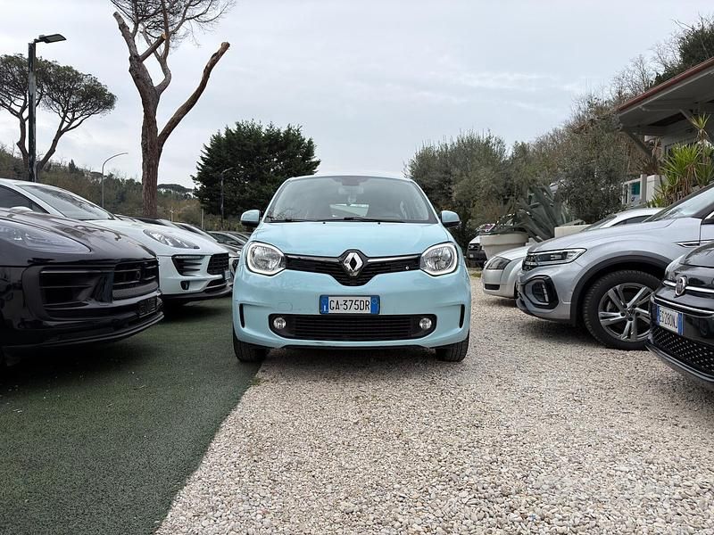Usata Renault Twingo Intens 65 CV (47 kW) 2020 Blu Utilitaria