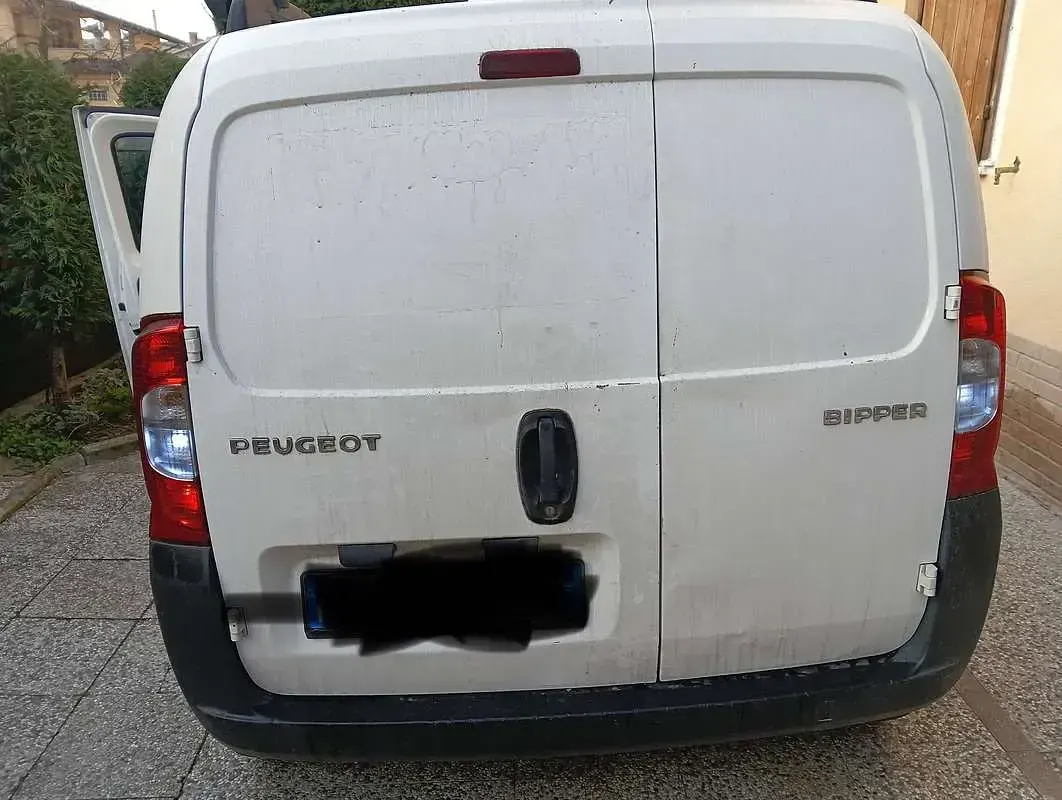 Usata Peugeot TePee Premium 75 CV (55 kW) 2011 Bianco Station wagon
