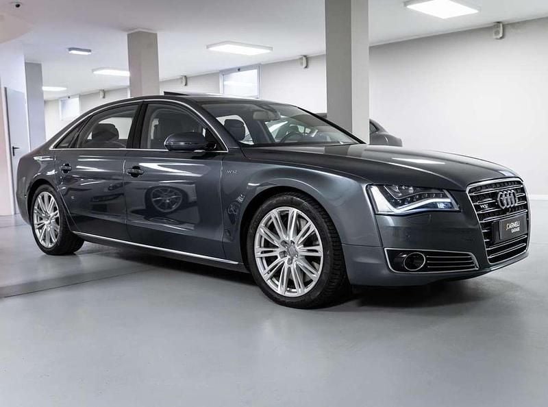 Usata Audi A8L W12 500 CV (367 kW) 2012 Grigio scuro metallizzato Berlina
