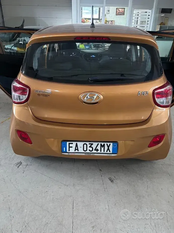Usata Hyundai i10 66 CV (48 kW) 2015 Utilitaria