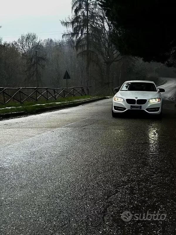 Usata BMW 218 Sport Line 143 CV (105 kW) 2014 Bianco Coupé