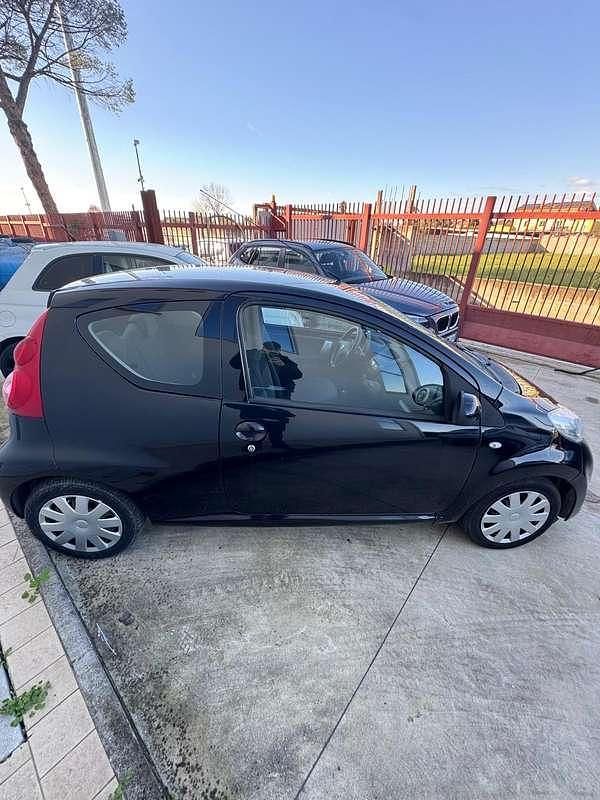 Usata Peugeot 107 68 CV (50 kW) 2007 Utilitaria