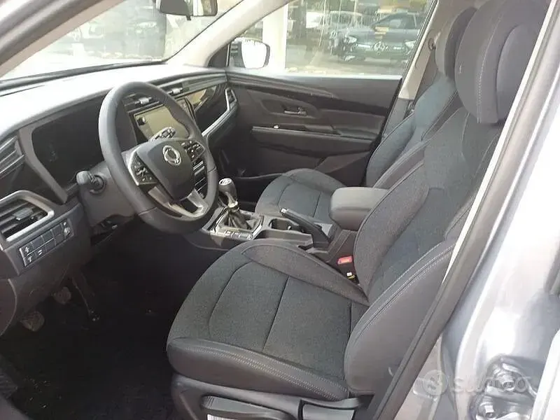 Nuova KGM Korando 163 CV (119 kW) 2026 Grigio SUV