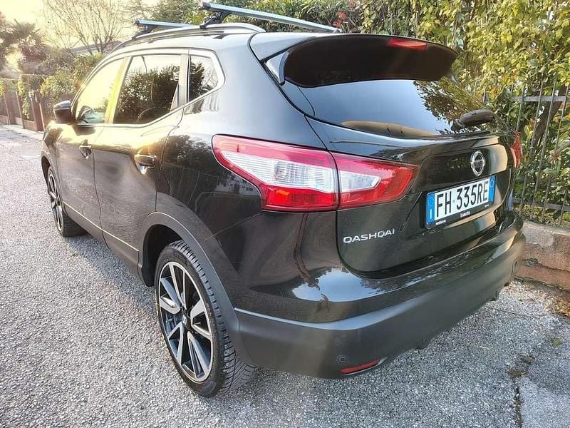 Usata Nissan Qashqai Tekna 131 CV (96 kW) 2017 Nero SUV