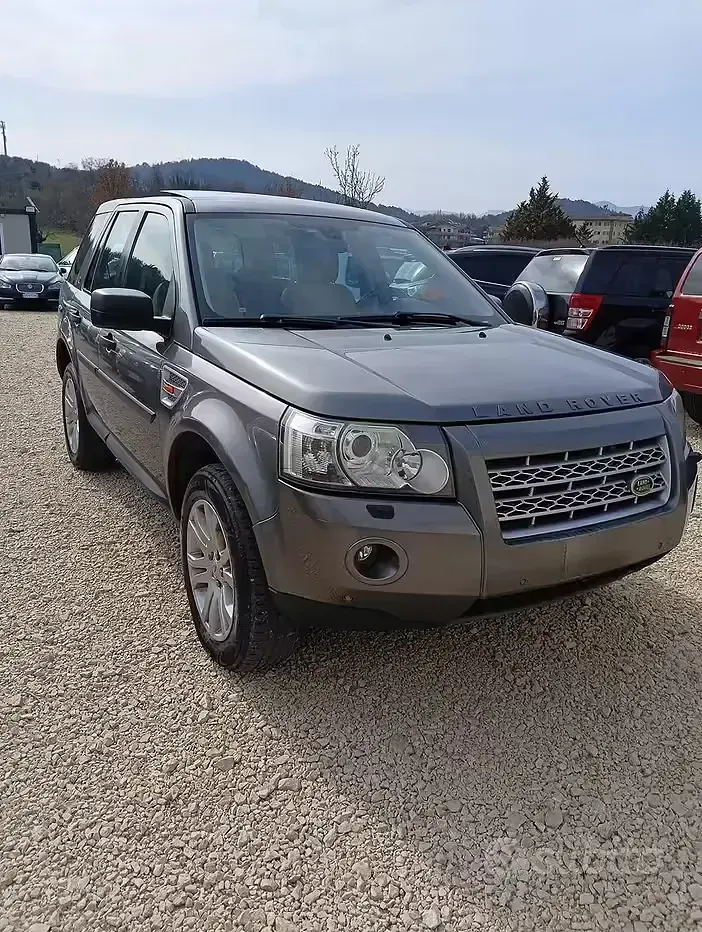Usata Land Rover Freelander 2 160 CV (117 kW) 2008 Grigio SUV