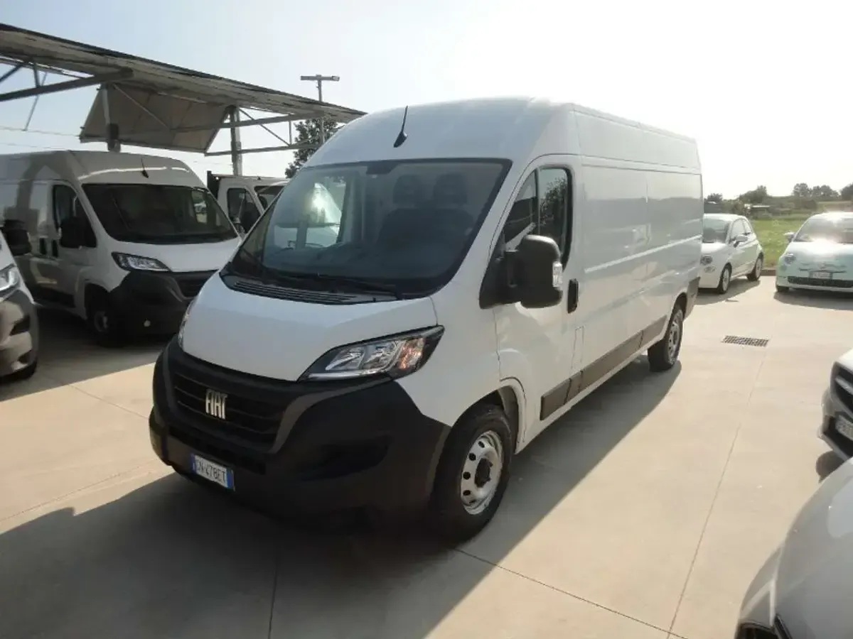 Usata Fiat Ducato 140 CV (102 kW) 2023 Bianco Furgone