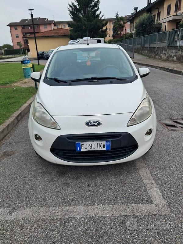 Bianco Usata 2011 Ford Ka Due volumi | 3000 € (Buon prezzo) - Immagine 1/4