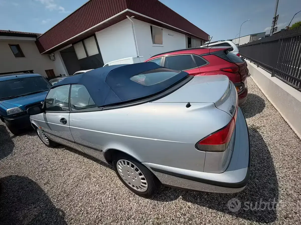 Usata Saab 900 Cabriolet 126 CV (92 kW) 1997 Grigio Cabrio
