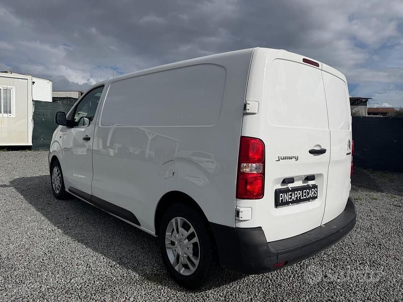 Usata Citroën Jumpy 100 CV (73 kW) 2021 Bianco Monovolume