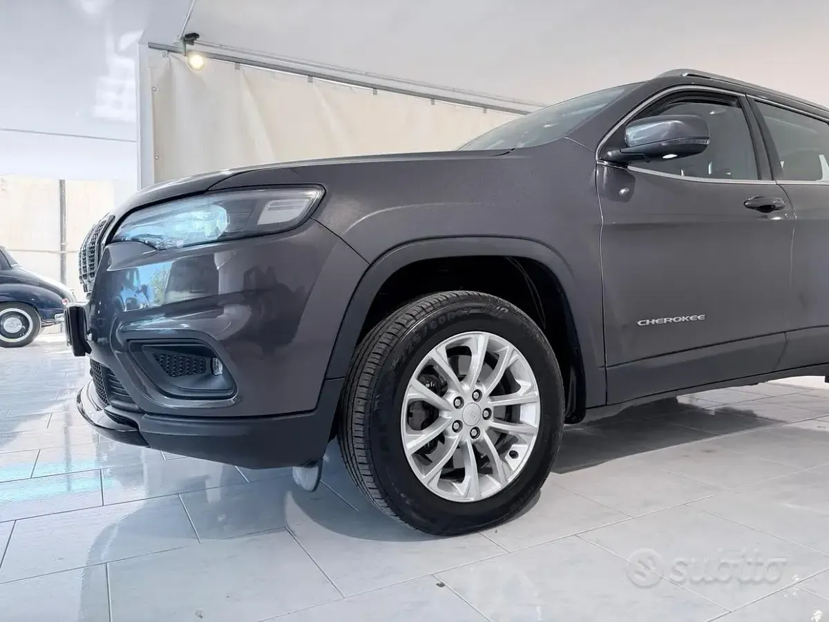 Usata Jeep Cherokee 194 CV (142 kW) 2019 Grigio SUV