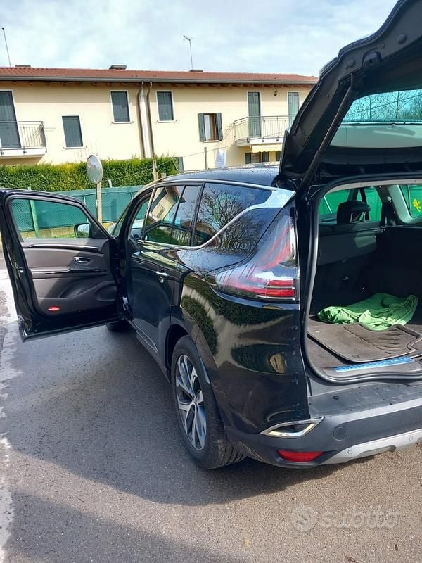 Usata Renault Espace 160 CV (117 kW) 2016 Nero Monovolume
