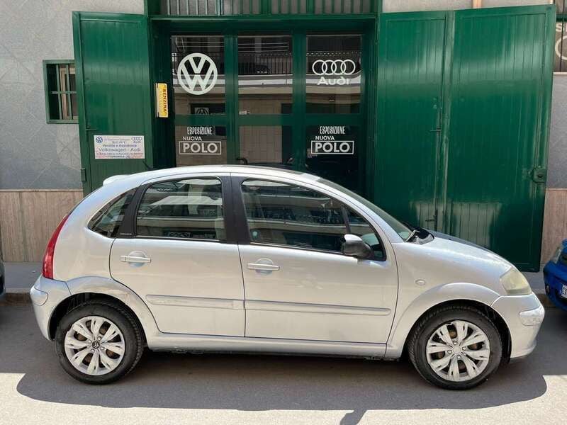 Other Usata 2004 Citroën C3 Exclusive Due volumi | 1999 € (Buon prezzo) - Immagine 1/4