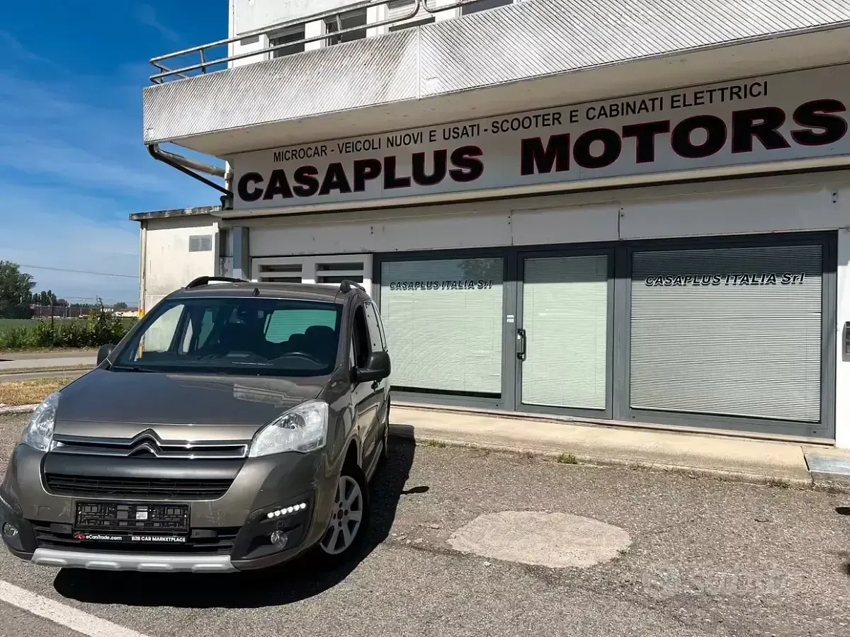 Usata Citroën Berlingo Feel 110 CV (80 kW) 2017 Grigio Monovolume