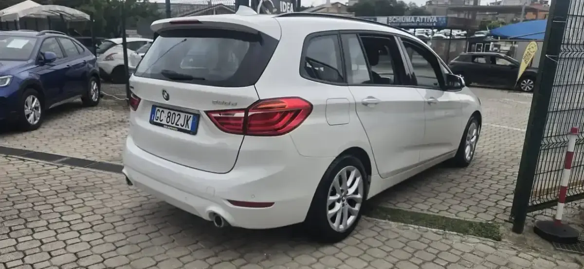 Usata BMW 220 Gran Tourer 190 CV (139 kW) 2020 Bianco Monovolume