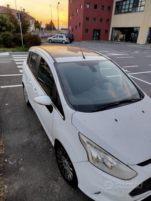 Usata Ford B-MAX 95 CV (69 kW) 2012 Bianco Monovolume