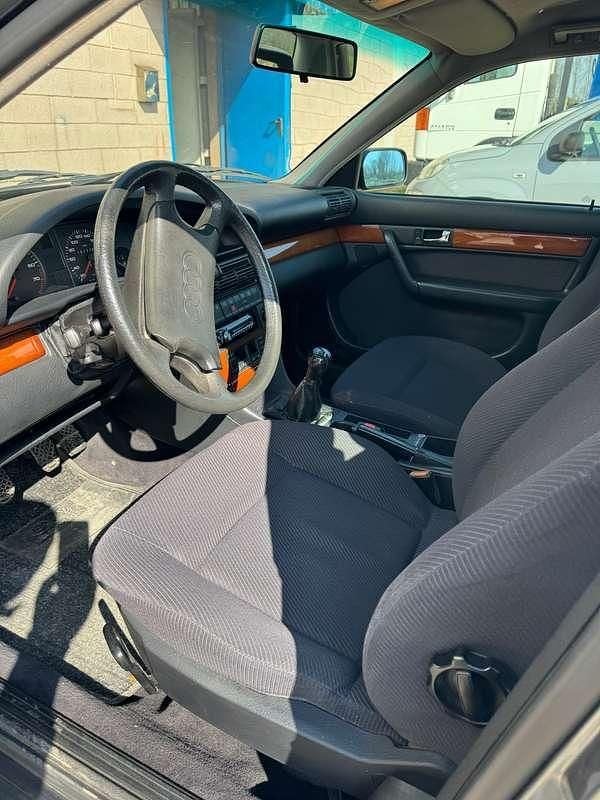 Usata Audi 100 113 CV (83 kW) 1992 Grigio Berlina