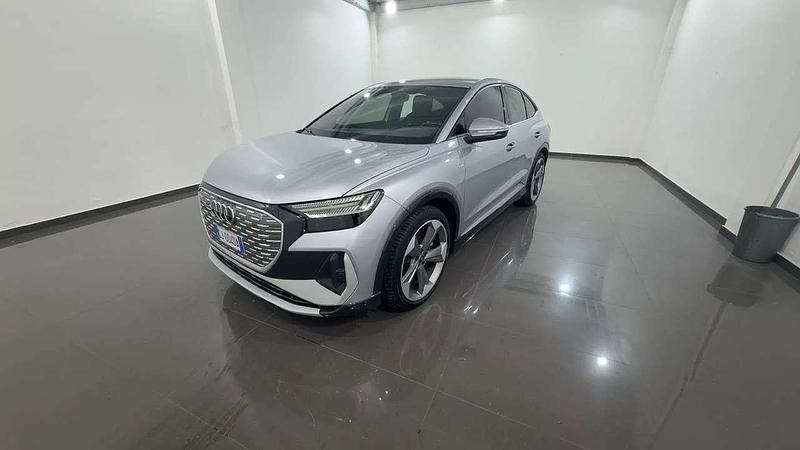 Usata Audi Q4 Sportback e-tron S-Line 69 kW (95 CV) 2022 Argento floret metallizzato SUV