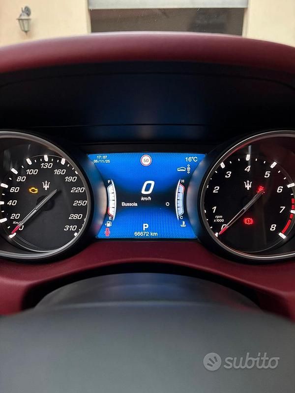 Usata Maserati Levante 350 CV (257 kW) 2017 Nero SUV