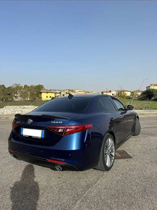 Usata Alfa Romeo Giulia Super 179 CV (131 kW) 2016 Berlina