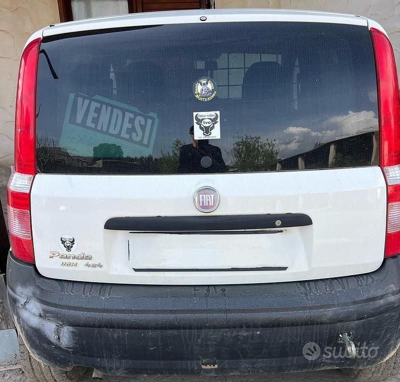 Second-hand Fiat Panda 4x4 60 CP (44 kW) 2011 Alb Hatchback