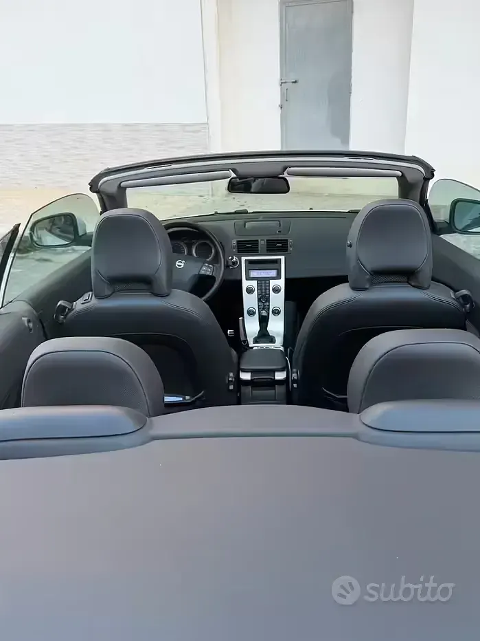 Usata Volvo C70 136 CV (100 kW) 2011 Cabrio