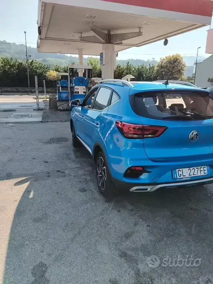 Usata MG ZS Luxury 111 CV (81 kW) 2022 Bluazzurro SUV