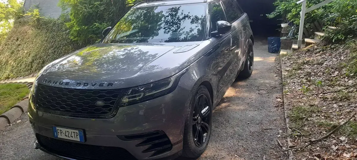 Usata Land Rover Range Rover Velar SE Dynamic 241 CV (177 kW) 2018 Grigio SUV