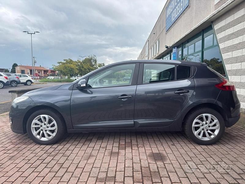 Usata Renault Mégane 90 CV (66 kW) 2013 Nero Berlina