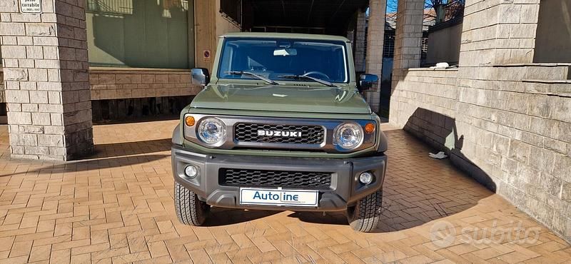 Usata Suzuki Jimny 102 CV (75 kW) 2020 Verde SUV