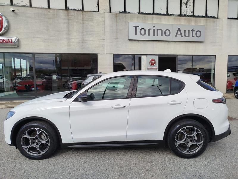 Usado Alfa Romeo Stelvio Sprint 210 CV (154 kW) 2023 Blanco SUV
