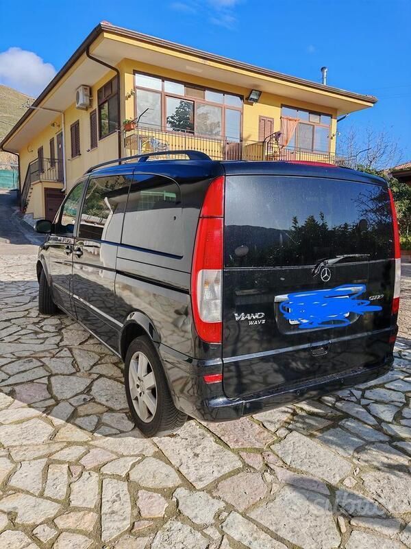 Usata Mercedes Viano 109 CV (80 kW) 2009 Nero Monovolume