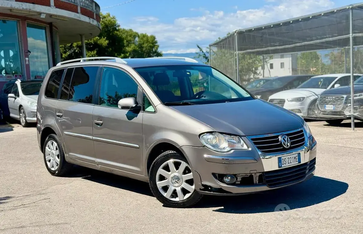 Usata VW Touran 140 CV (102 kW) 2008 Monovolume