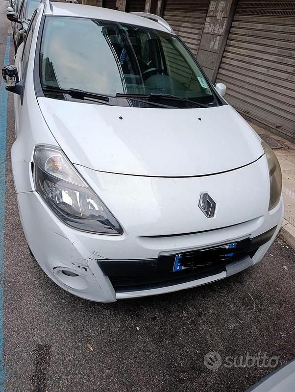 Usata Renault Clio GrandTour 70 CV (51 kW) 2010 Bianco Station wagon
