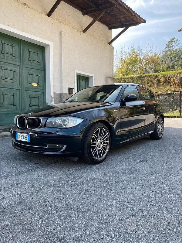 Usata BMW 120 177 CV (130 kW) 2008 Nero Utilitaria