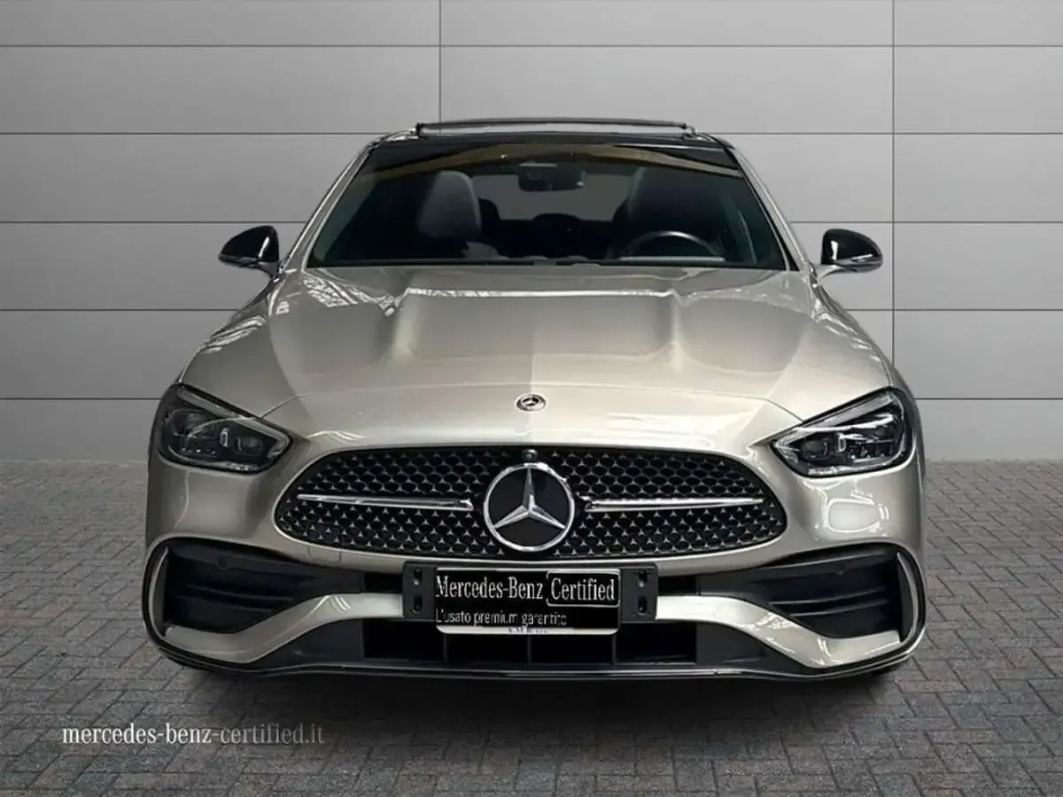 Usata Mercedes C300 Premium 265 CV (194 kW) 2022 Argento mojave Berlina