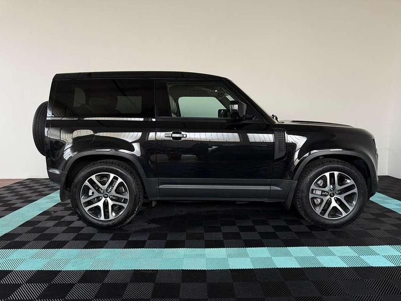 Usata Land Rover Defender HSE 300 CV (220 kW) 2021 Nero Station wagon