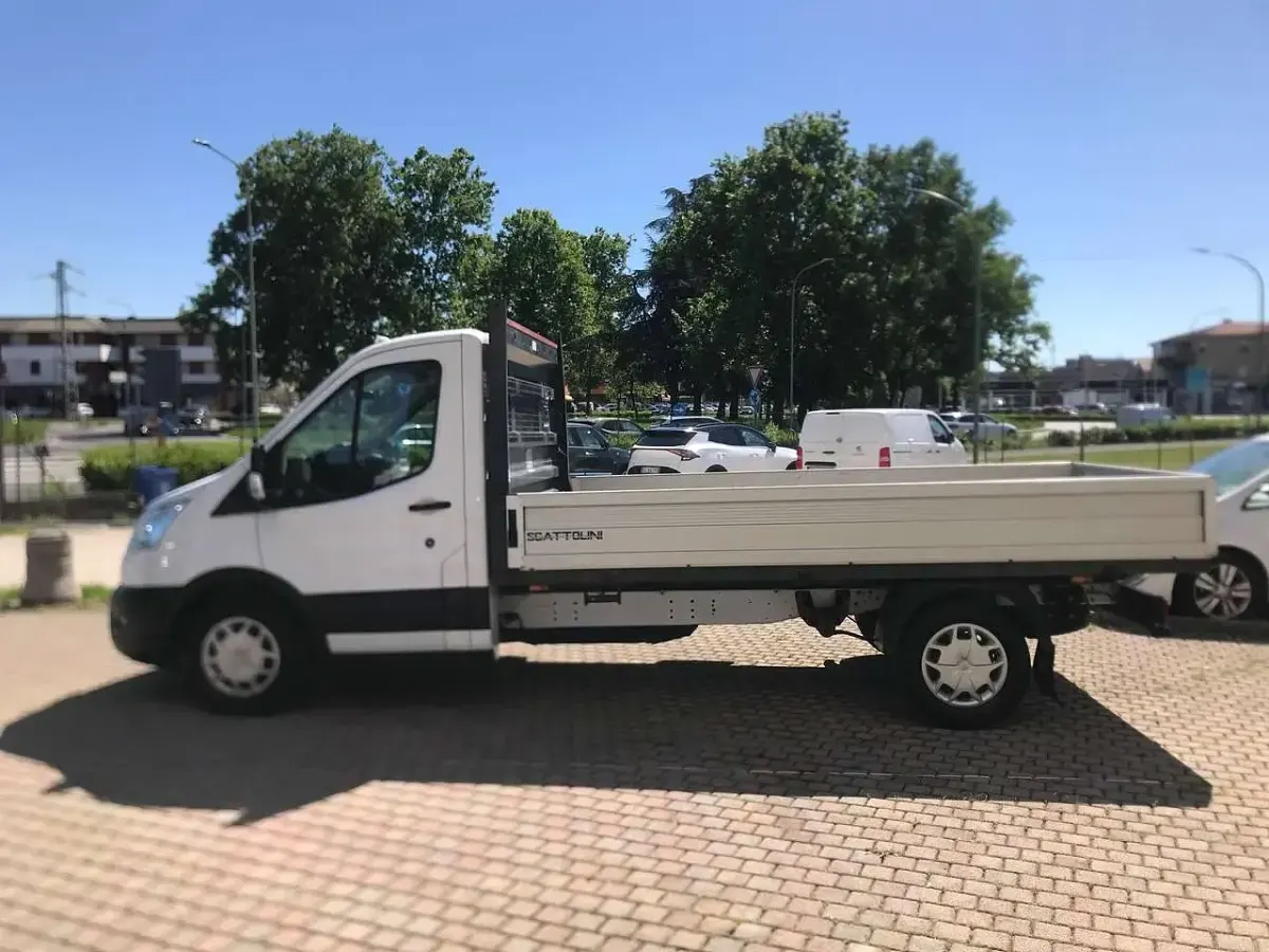 Usata Ford Transit 129 CV (94 kW) 2021 Bianco Furgone