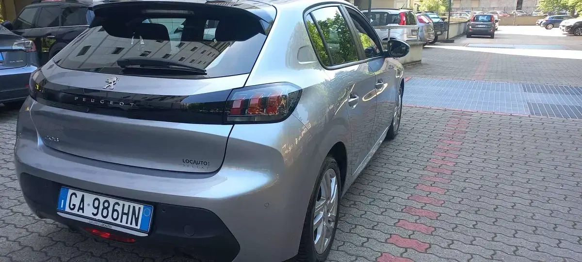 Usata Peugeot 208 Active 75 CV (55 kW) 2020 Grigio Utilitaria