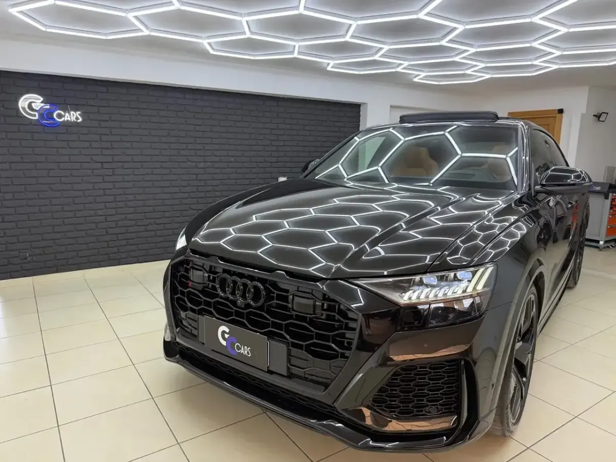 Usata Audi RS Q8 599 CV (440 kW) 2024 Nero SUV