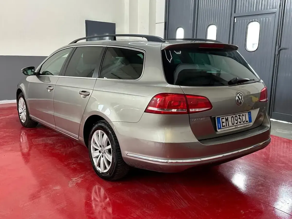 Usata VW Passat Comfortline 150 CV (110 kW) 2012 Argento Station wagon