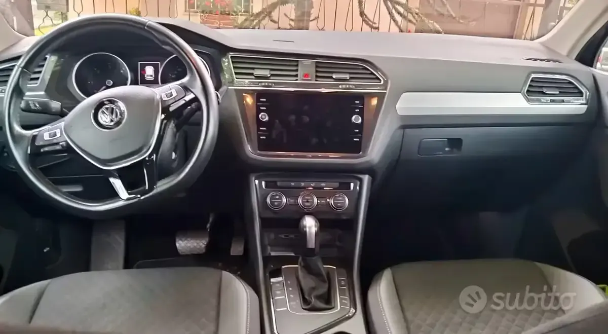 Usata VW Tiguan Business 150 CV (110 kW) 2020 Grigio SUV
