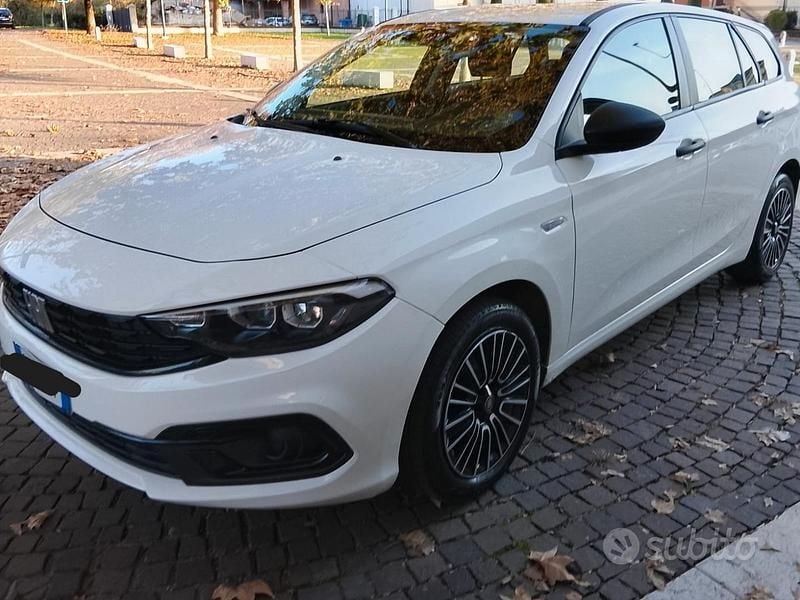 Usata Fiat Tipo 131 CV (96 kW) 2023 Bianco Station wagon