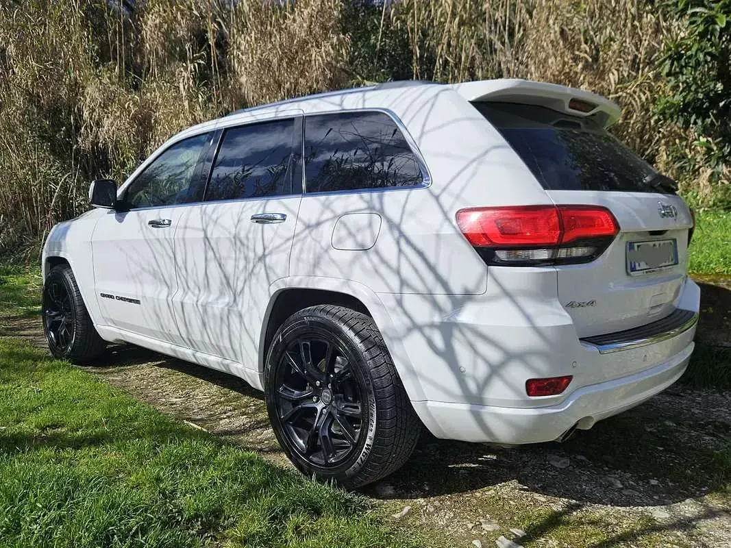 Usata Jeep Grand Cherokee Overland 250 CV (183 kW) 2017 Bianco SUV