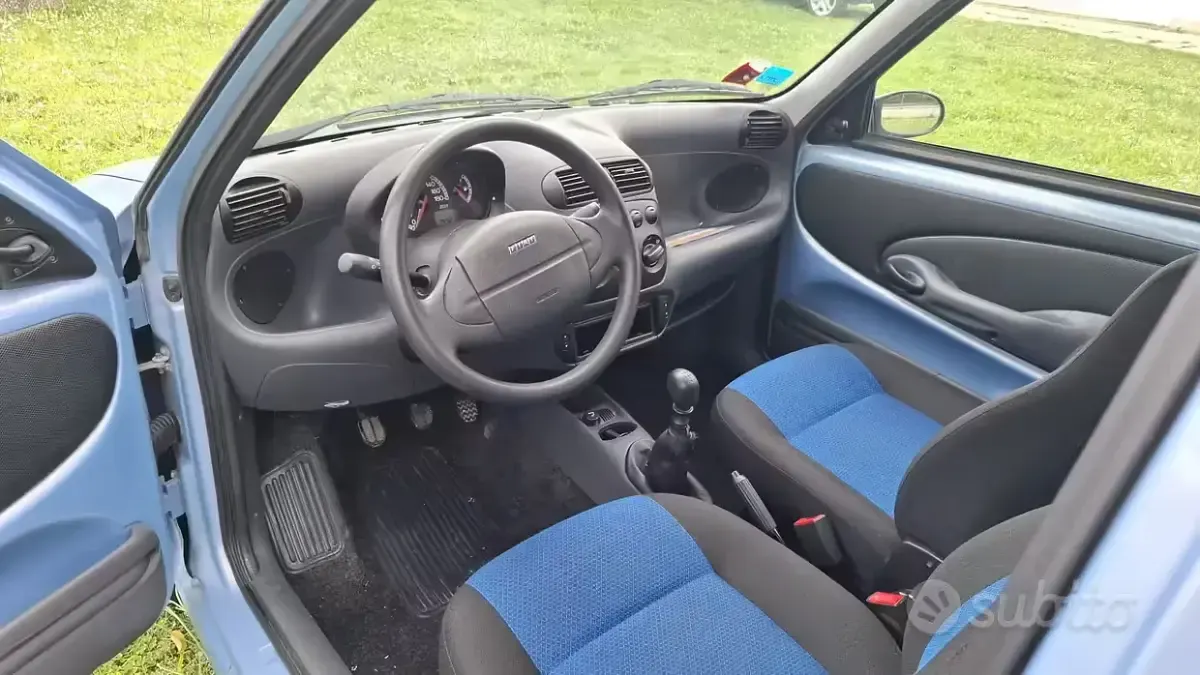 Usata Fiat Seicento 54 CV (39 kW) 2004 Blu Utilitaria