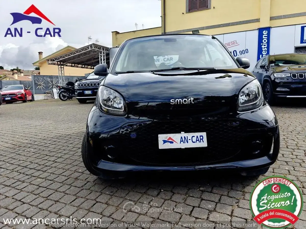Usata Smart ForTwo Coupé Passion 41 kW (56 CV) 2022 Oro Utilitaria