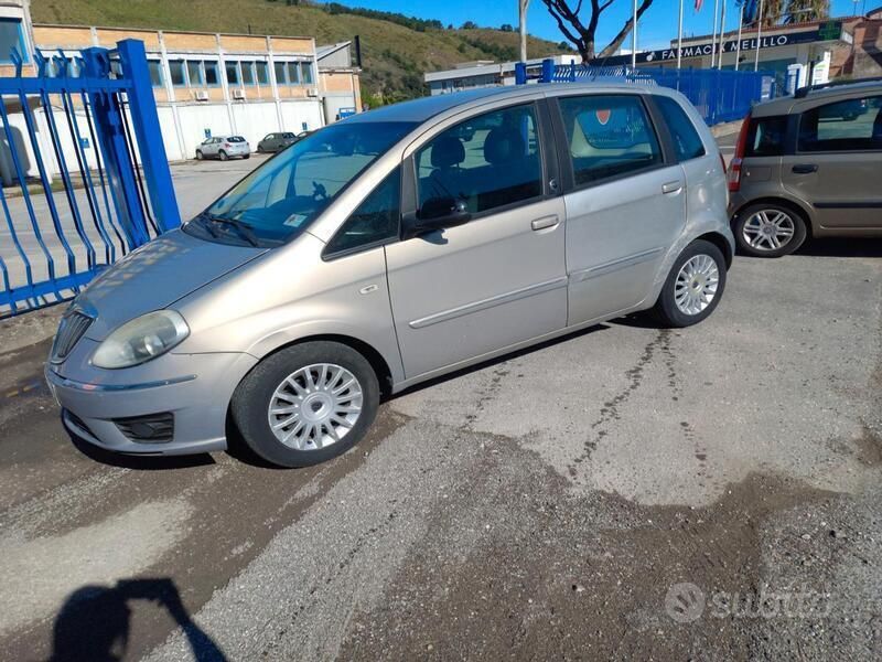 Usata 2012 Lancia Musa Monovolume | 2000 € (Super prezzo) - Immagine 1/4