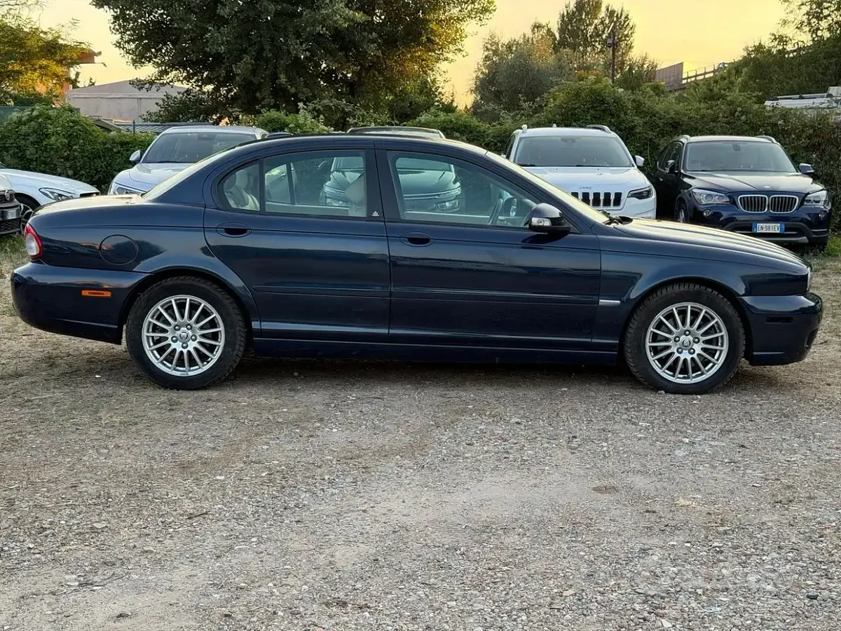 Usata Jaguar X-type Premium Luxury 145 CV (106 kW) 2009 Blu/azzurro Berlina