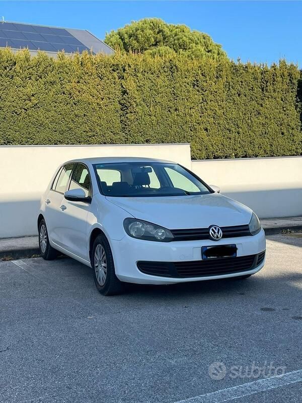Usata 2012 VW Golf VI United Due volumi | 5100 € (Buon prezzo) - Immagine 1/2