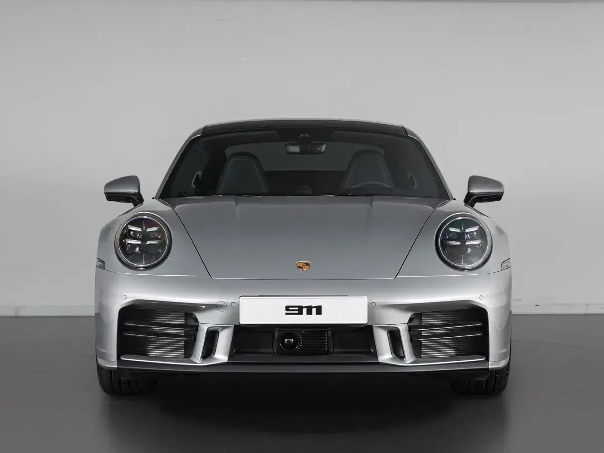 Usata Porsche 911 Carrera S 480 CV (353 kW) 2025 Argento gt metallizzato Coupé
