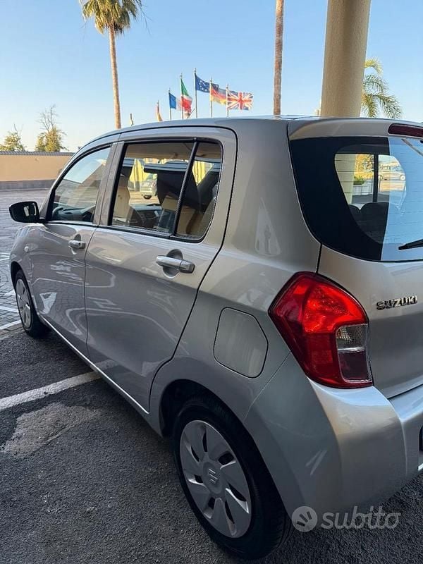 Usata Suzuki Celerio 68 CV (50 kW) 2014 Grigio Utilitaria